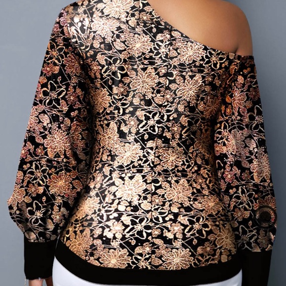 Top new long sleeve with very nice tan color - Picture 3 of 3